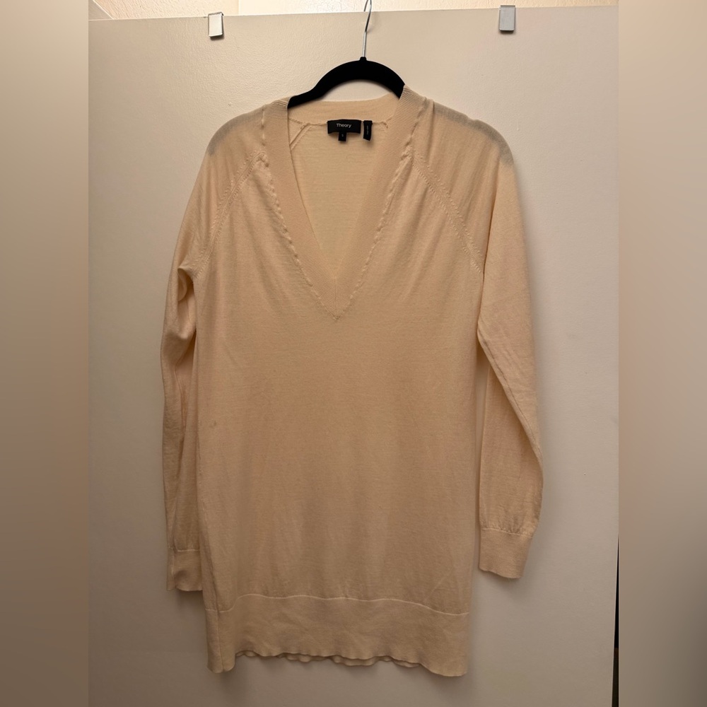 Theory Cream V-Neck Sweater